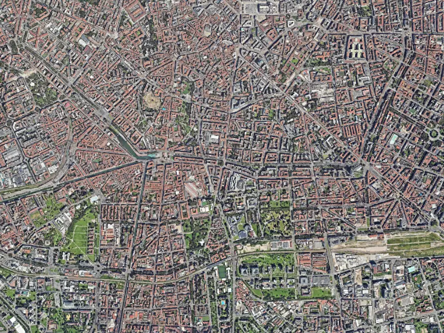 Immagine 10 di Garage in vendita  in V.le Bligny a Milano