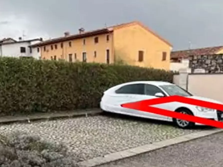 Immagine 2 di Posto auto in vendita  in Via San Carlo a Muscoline