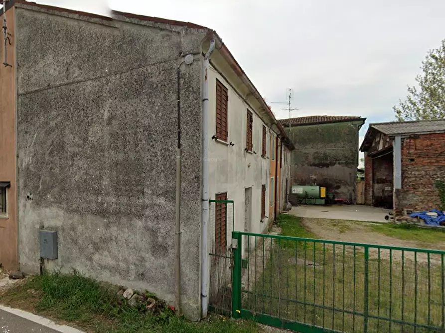 Immagine 3 di Casa indipendente in vendita  in Strada Oriano   a Castel D'ario