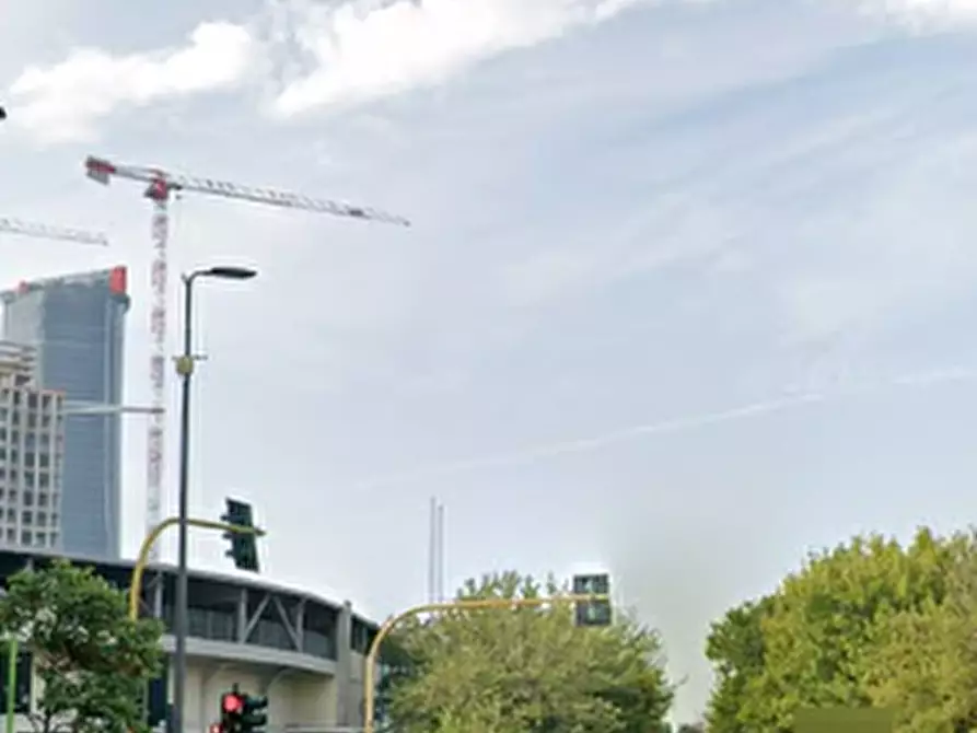 Immagine 7 di Negozio in vendita  in Via Arona a Milano