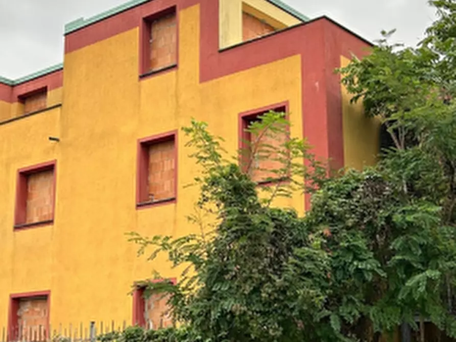 Immagine 2 di Hotel in vendita  in Via Torquato Tasso a Pogliano Milanese