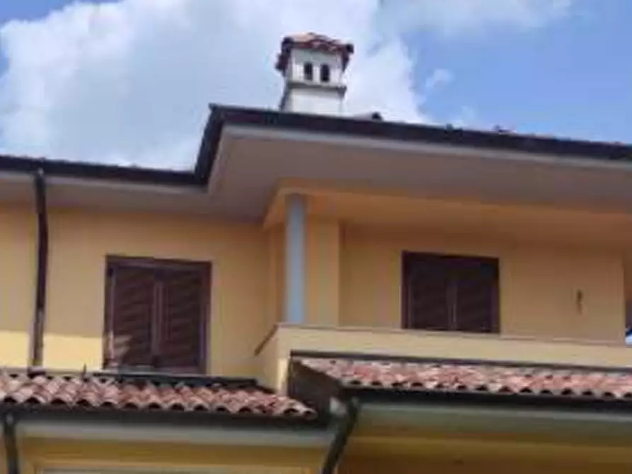 Immagine 12 di Porzione di villa in vendita  in Via Cassarà a Roncaro