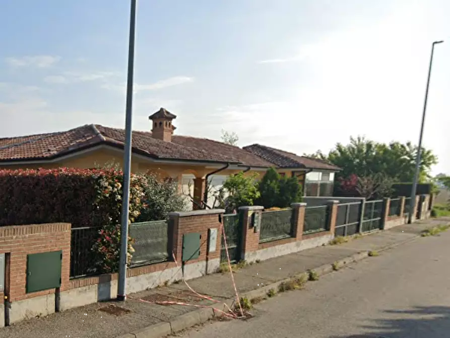 Immagine 15 di Porzione di villa in vendita  in Via Cassarà a Roncaro