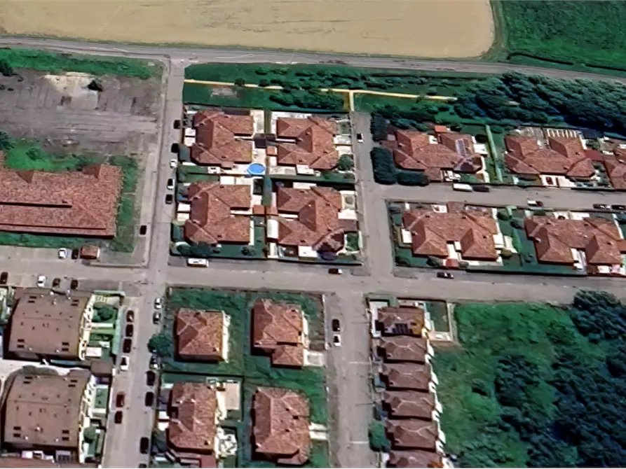 Immagine 25 di Porzione di villa in vendita  in Via Cassarà a Roncaro