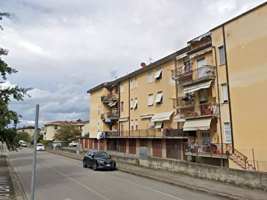 Immagine 10 di Appartamento in vendita  in Via Gustavo Console a Figline Valdarno