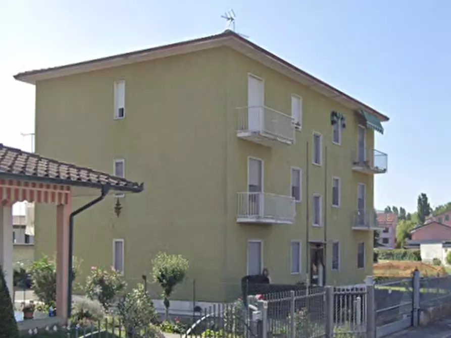 Immagine 4 di Appartamento in vendita  in Via Verdi a Gerenzago