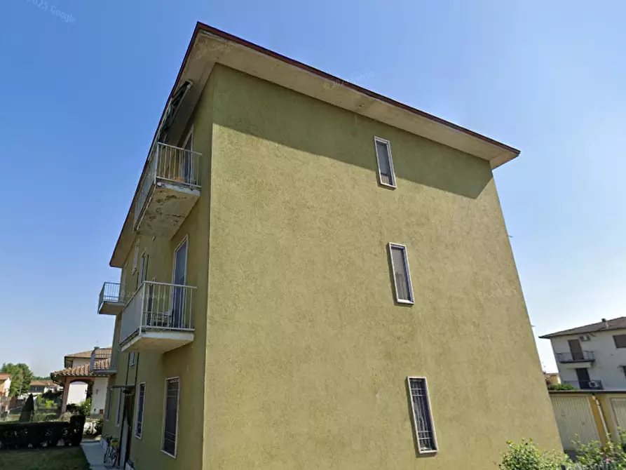 Immagine 9 di Appartamento in vendita  in Via Verdi a Gerenzago