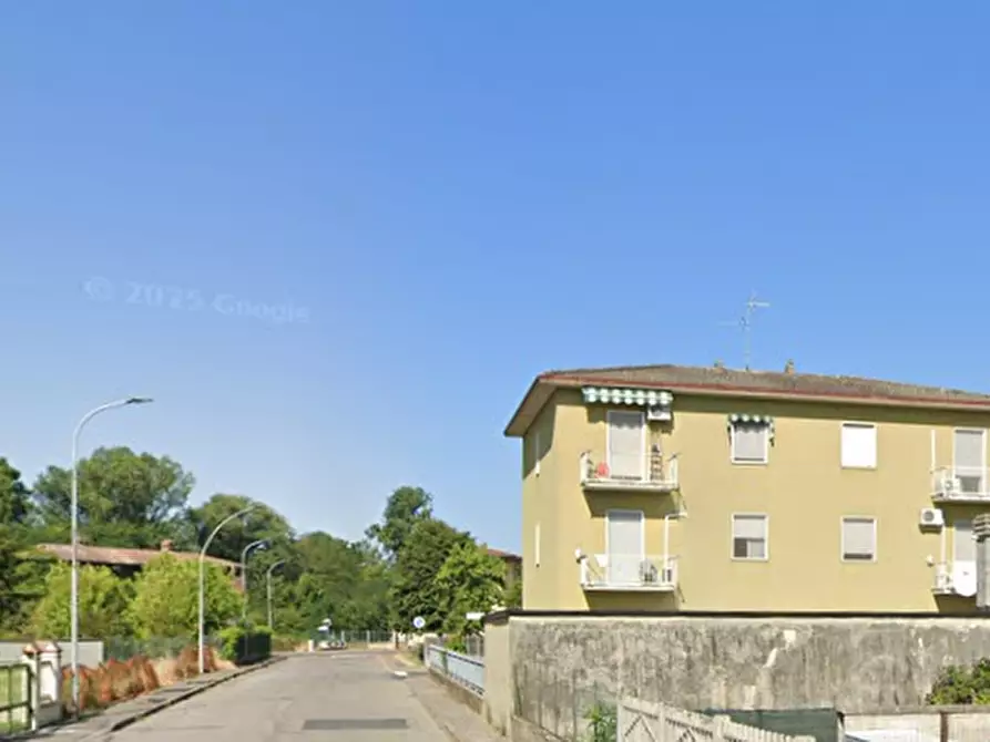 Immagine 12 di Appartamento in vendita  in Via Verdi a Gerenzago