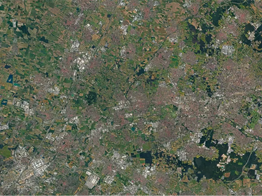 Immagine 5 di Negozio in vendita  in Piazza Giuseppe Maggiolini a Parabiago