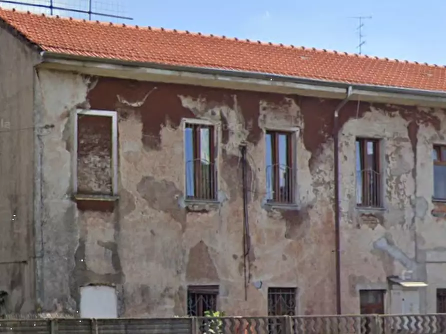 Immagine 7 di Casa indipendente in vendita  in Via Rossini a Busto Arsizio