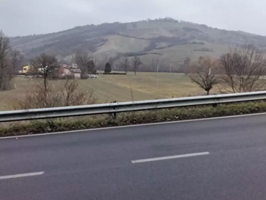 Immagine 3 di Rustico / casale in vendita  in Via Borgonovi a Viano