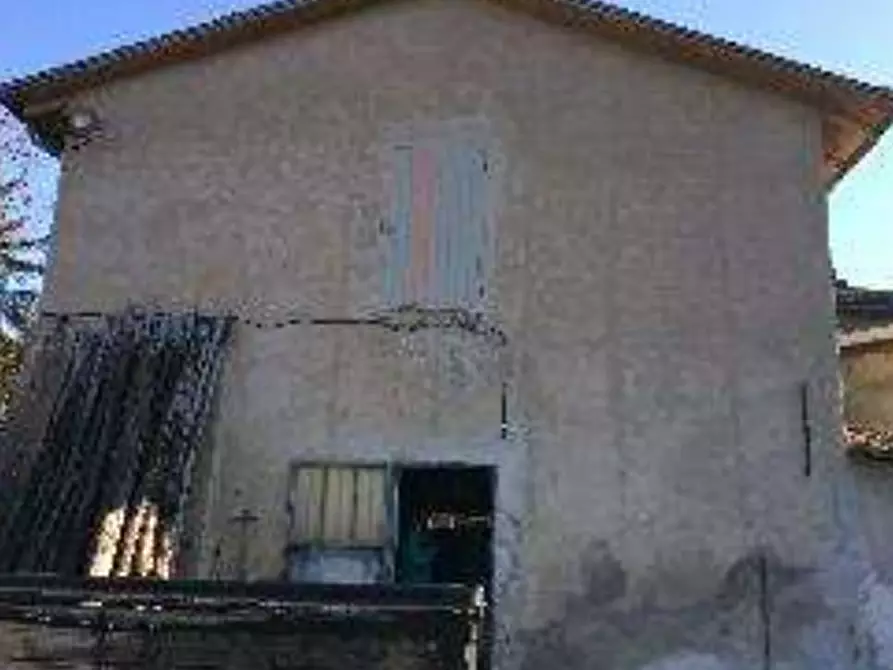 Immagine 9 di Rustico / casale in vendita  in Via Borgonovi a Viano