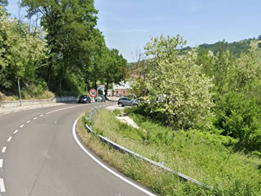 Immagine 13 di Rustico / casale in vendita  in Via Borgonovi a Viano