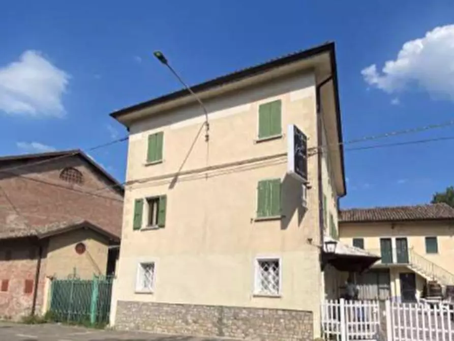 Immagine 3 di Hotel in vendita  in Via Naborre Campanini a Albinea