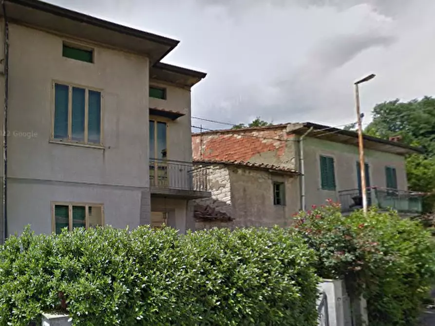 Immagine 16 di Casa indipendente in vendita  in Via del Poggiolo  a Prato