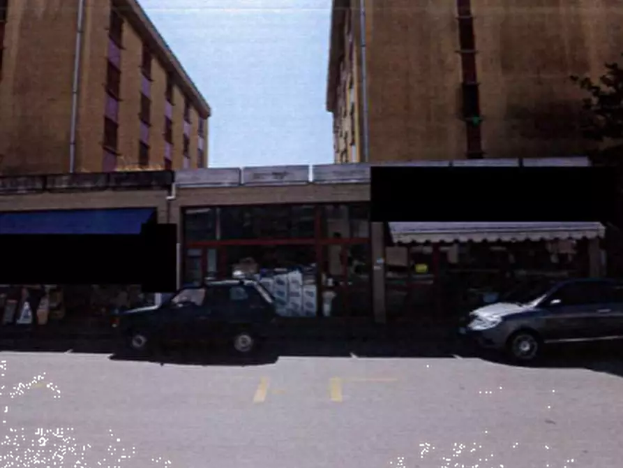 Immagine 8 di Negozio in vendita  in Via Fratelli Cervi  a Empoli