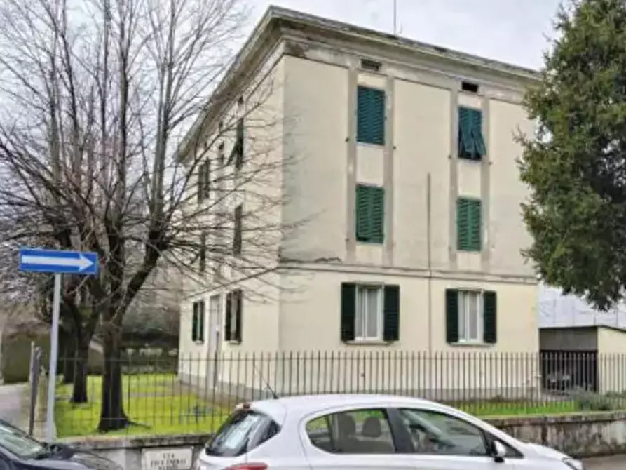 Immagine 8 di Appartamento in vendita  in Via Niccolò Machiavelli a Prato