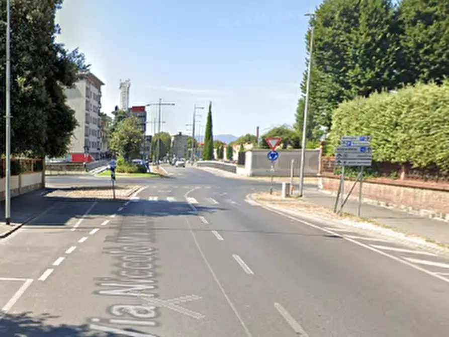 Immagine 13 di Appartamento in vendita  in Via Niccolò Machiavelli a Prato