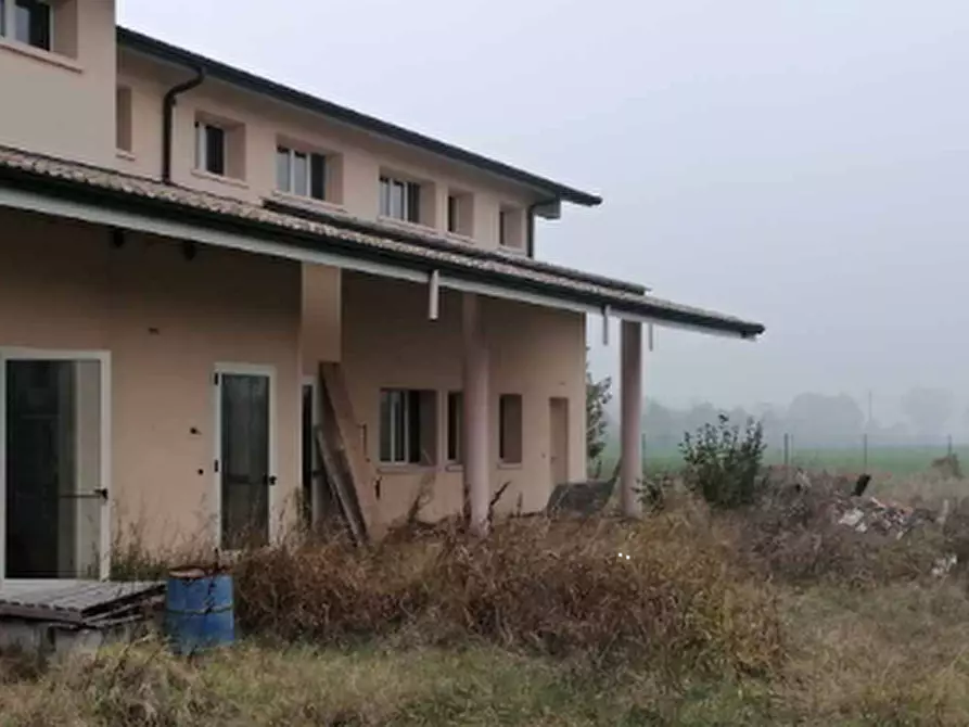 Immagine 7 di Rustico / casale in vendita  in Strada Viazza di Beneceto a Parma