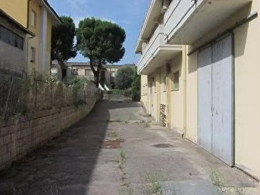 Immagine 2 di Ufficio in vendita  in Via Cà Vallato a Colli Al Metauro