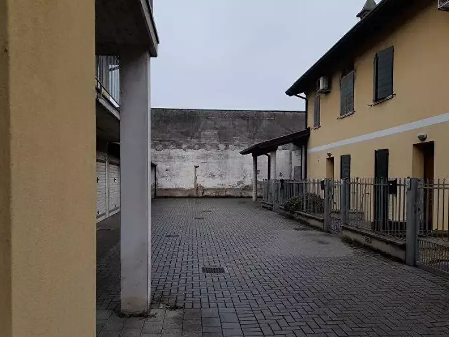 Immagine 2 di Appartamento in vendita  in Via Caselle a Quinzano D'oglio