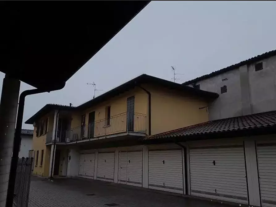 Immagine 4 di Appartamento in vendita  in Via Caselle a Quinzano D'oglio