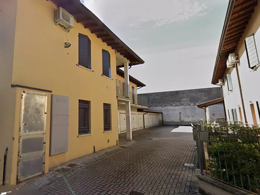 Immagine 8 di Appartamento in vendita  in Via Caselle a Quinzano D'oglio