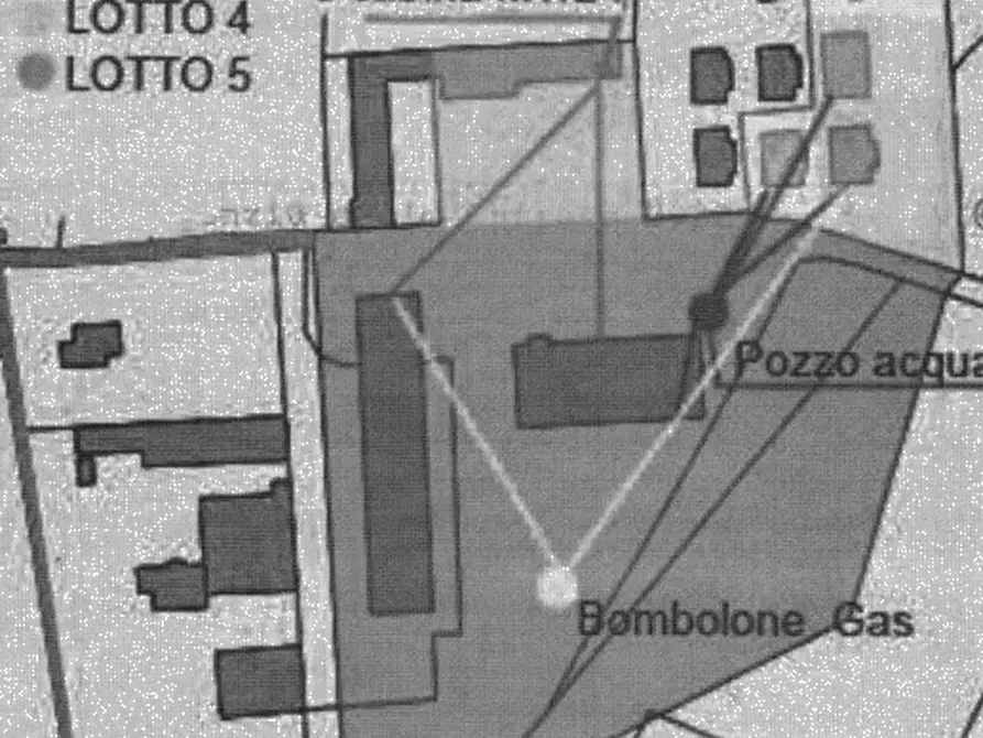 Immagine 10 di Magazzino in vendita  in Strada dei Ronchi a Vigevano