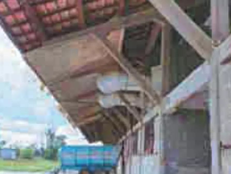 Immagine 5 di Magazzino in vendita  in Strada dei Ronchi a Vigevano