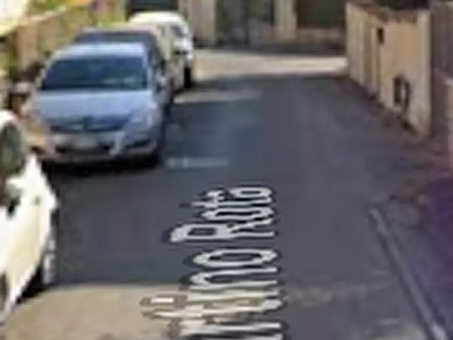 Immagine 7 di Garage in vendita  in Via Martino Rota a Roma