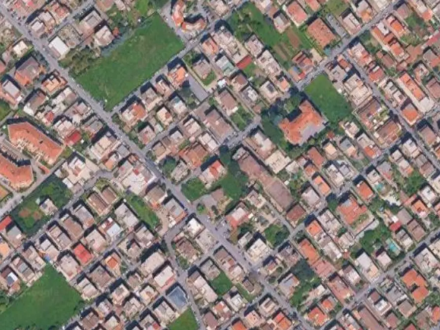 Immagine 11 di Garage in vendita  in Via Martino Rota a Roma