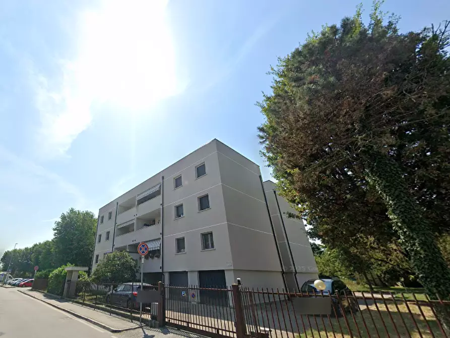 Immagine 11 di Appartamento in vendita  in Via Amendola a Massalengo