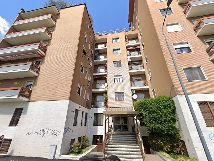 Immagine 2 di Appartamento in vendita  in Via Fiuggi a Milano