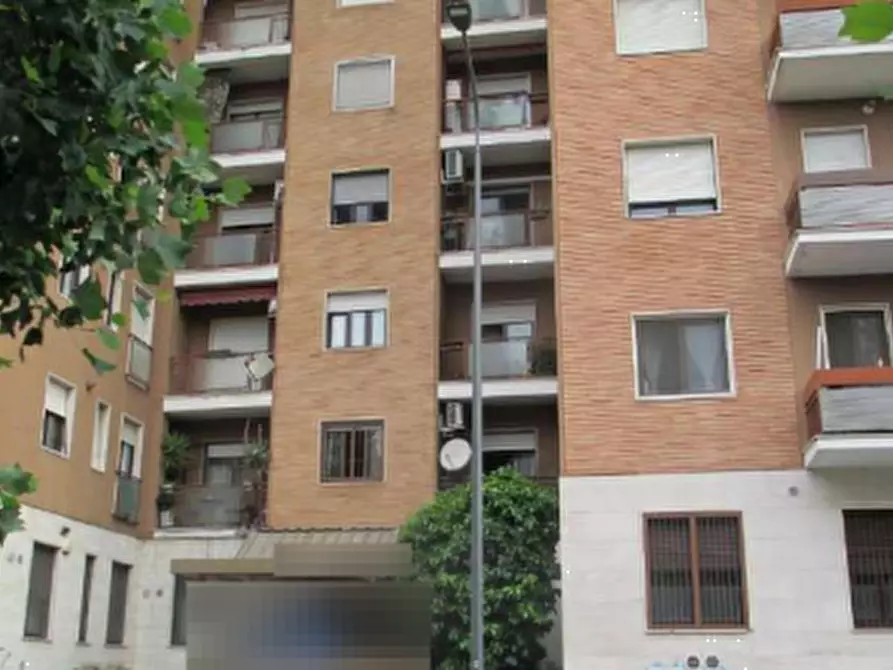 Immagine 8 di Appartamento in vendita  in Via Fiuggi a Milano