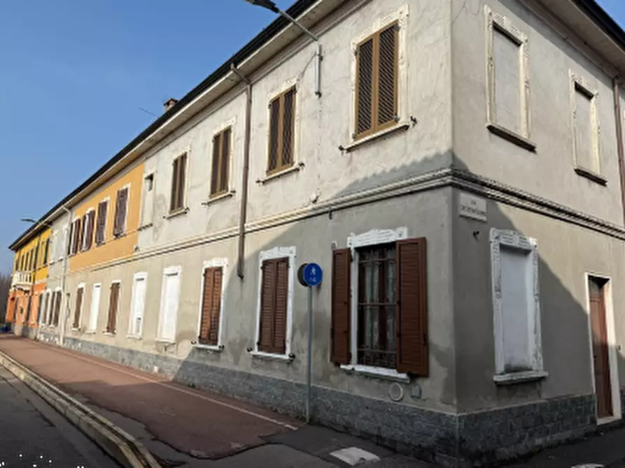 Immagine 2 di Appartamento in vendita  in via Cristoforo Colombo a Inveruno