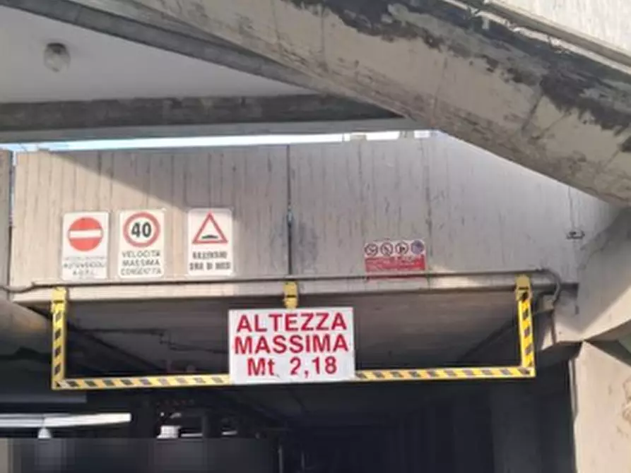 Immagine 4 di Appartamento in vendita  in Via Papa Giovanni XXIII a Reggio Nell'emilia