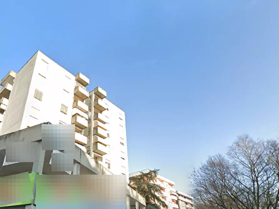 Immagine 14 di Appartamento in vendita  in Via Papa Giovanni XXIII a Reggio Nell'emilia