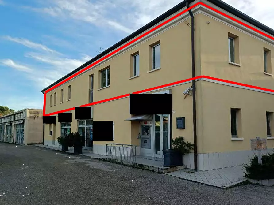 Immagine 1 di Ufficio in vendita  in Via Enrico Mattei a Fano