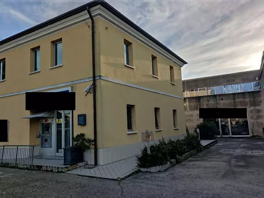 Immagine 7 di Ufficio in vendita  in Via Enrico Mattei a Fano