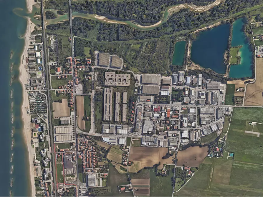 Immagine 13 di Ufficio in vendita  in Via Enrico Mattei a Fano