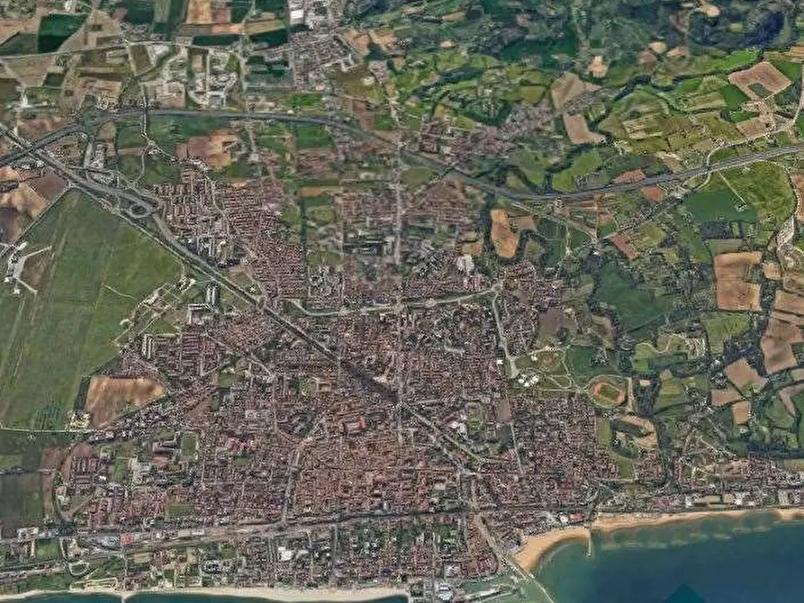 Immagine 12 di Terreno agricolo in vendita  in Via Roma  a Fano