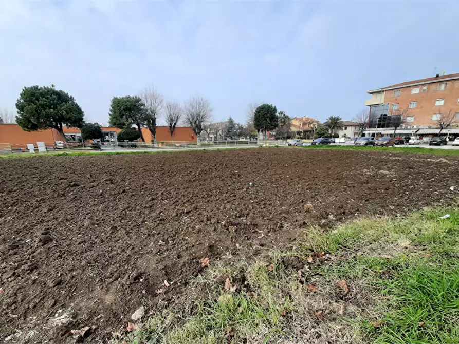 Immagine 12 di Terreno edificabile in vendita  in Viale Europa a Mondolfo