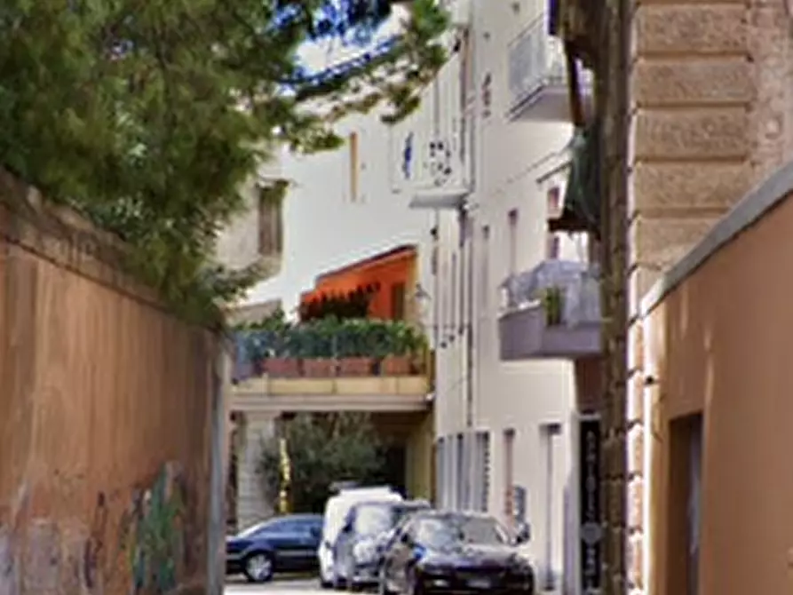 Immagine 5 di Negozio in vendita  in Via Edmondo de Amicis a Fano