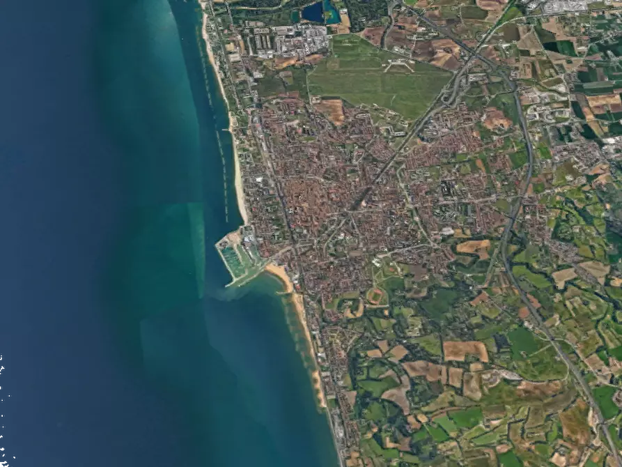 Immagine 11 di Negozio in vendita  in Via Edmondo de Amicis a Fano