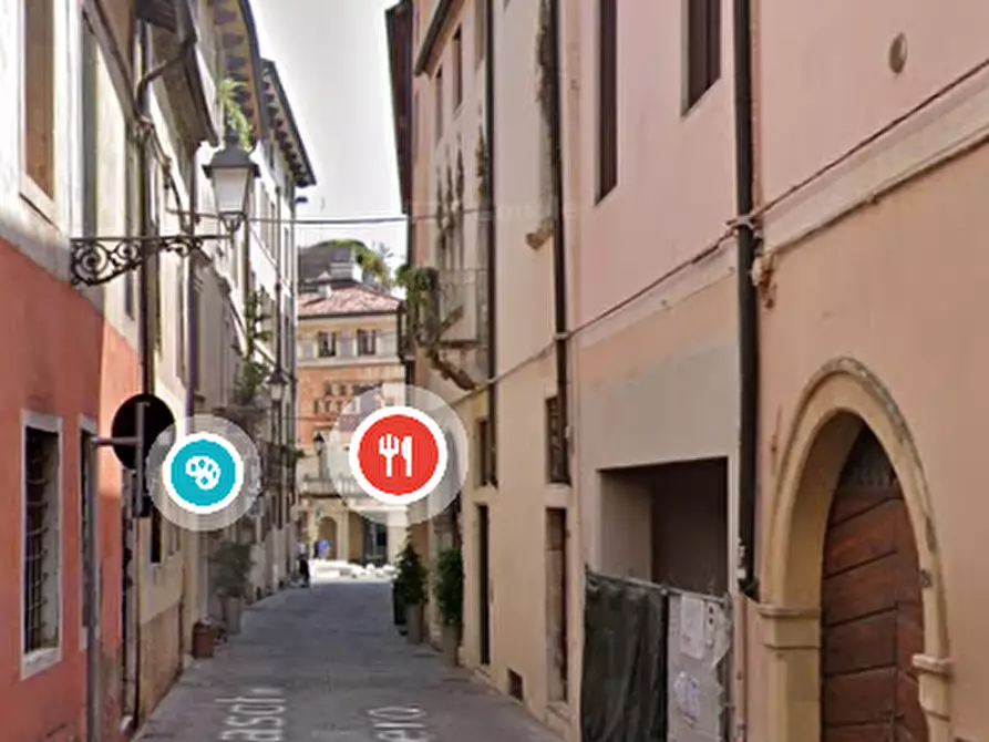 Immagine 5 di Magazzino in vendita  in Contrà Frasche del Gambero a Vicenza