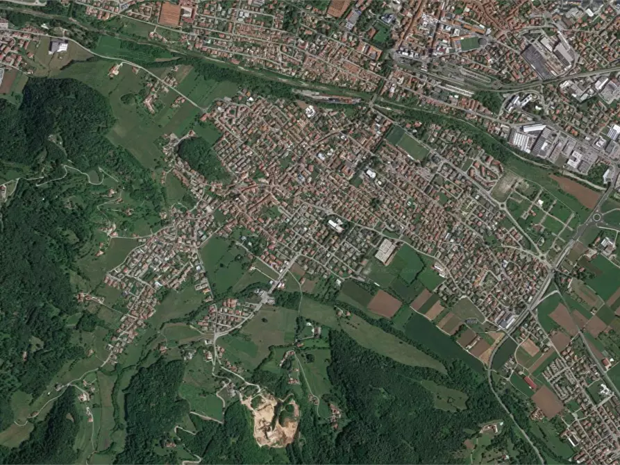 Immagine 10 di Posto auto in vendita  in Via Pier Luigi da Palestrina a Schio