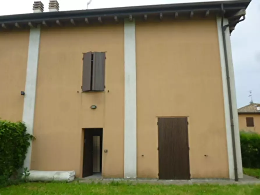 Immagine 1 di Porzione di villa in vendita  in Via Casadio  a Argelato