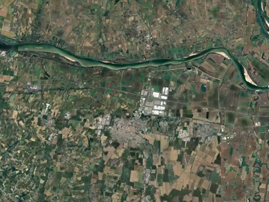 Immagine 2 di Negozio in vendita  in Localita' Dogana Po a Castel San Giovanni