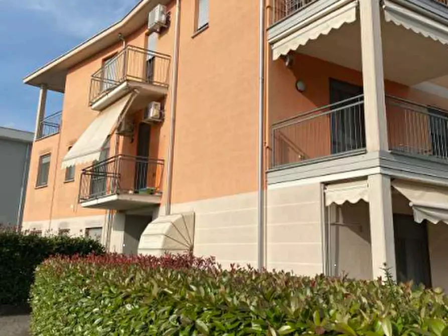 Immagine 2 di Appartamento in vendita  in via Vescovi a Rottofreno