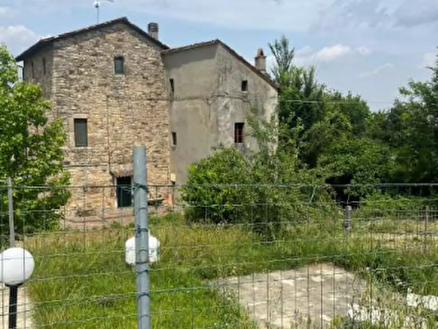 Immagine 1 di Rustico / casale in vendita  in Località Sisera a Gazzola